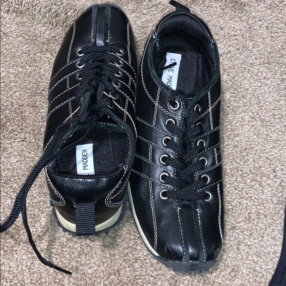 Steve Madden tennis shoes